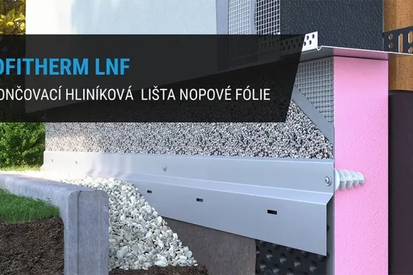 Detail zateplovací fasády s polystyrénem a hliníkovou lištou.