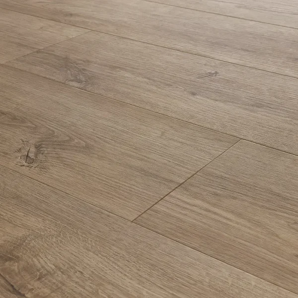 Světlá vinylová podlaha s dřevotiskem pro koupelnu.